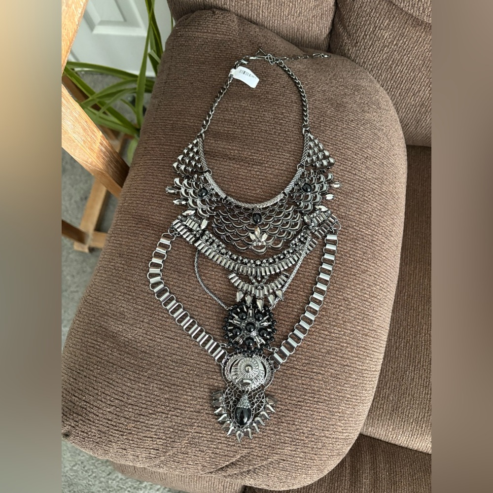 NWT FREE PEOPLE Only Dreaming Statement Collar Necklace | Silver MSRP $88 - Picture 4 of 5
